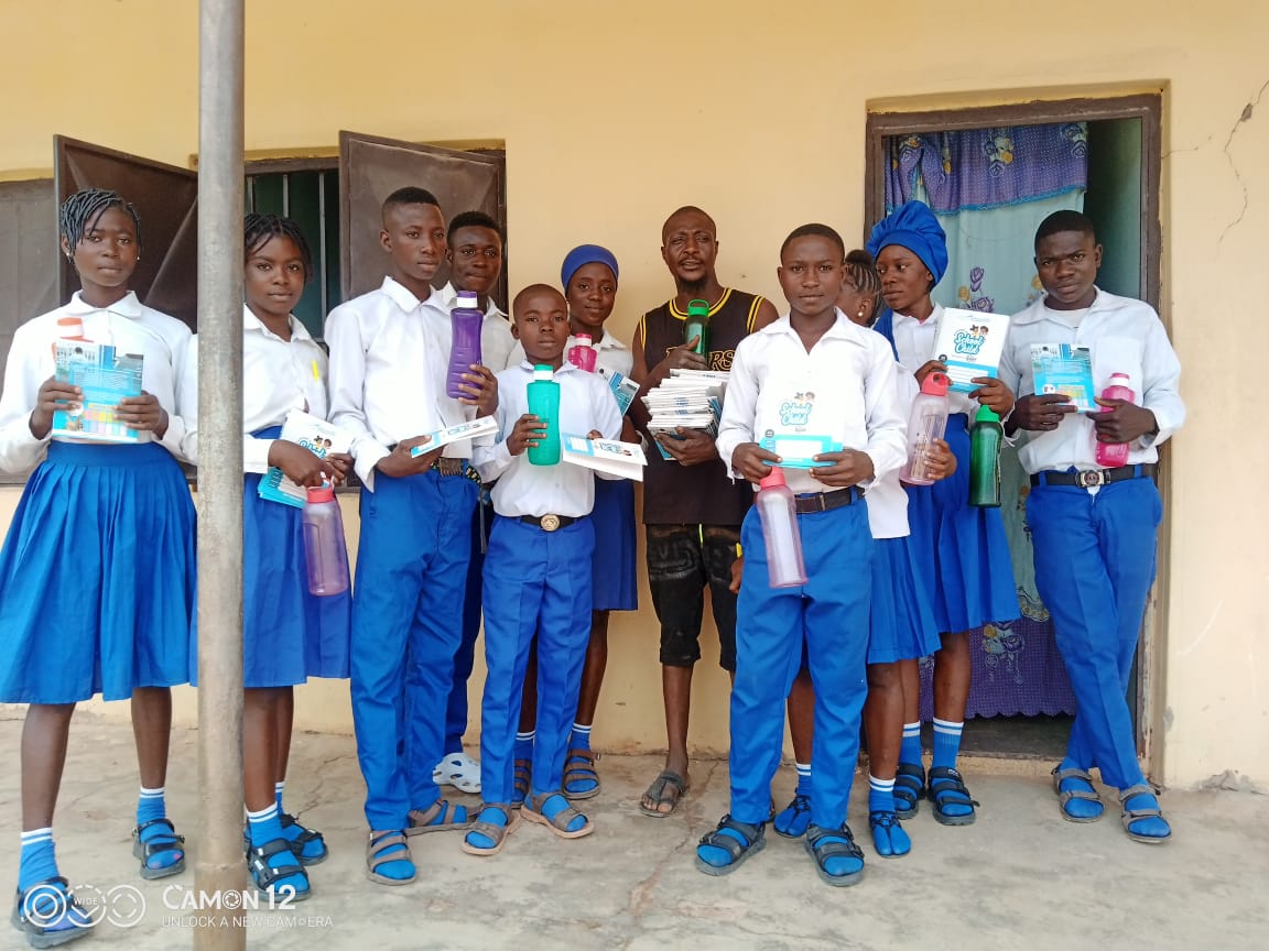 f412ab93 fe41 4c07 8fe9 da461dc25ef3